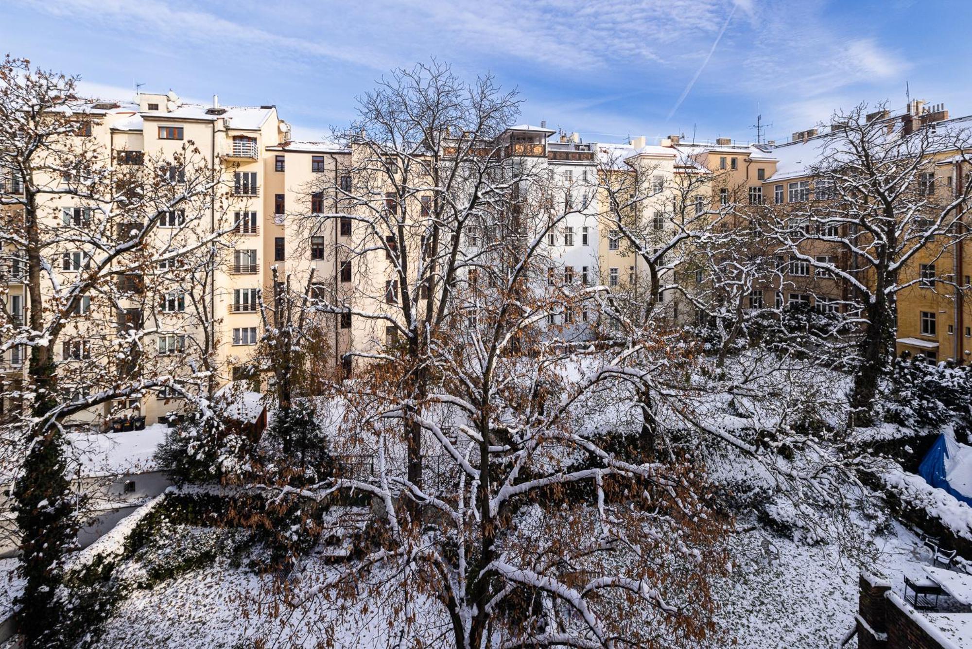 Nice Big Apartment 2Bds - Belgicka Praag Buitenkant foto